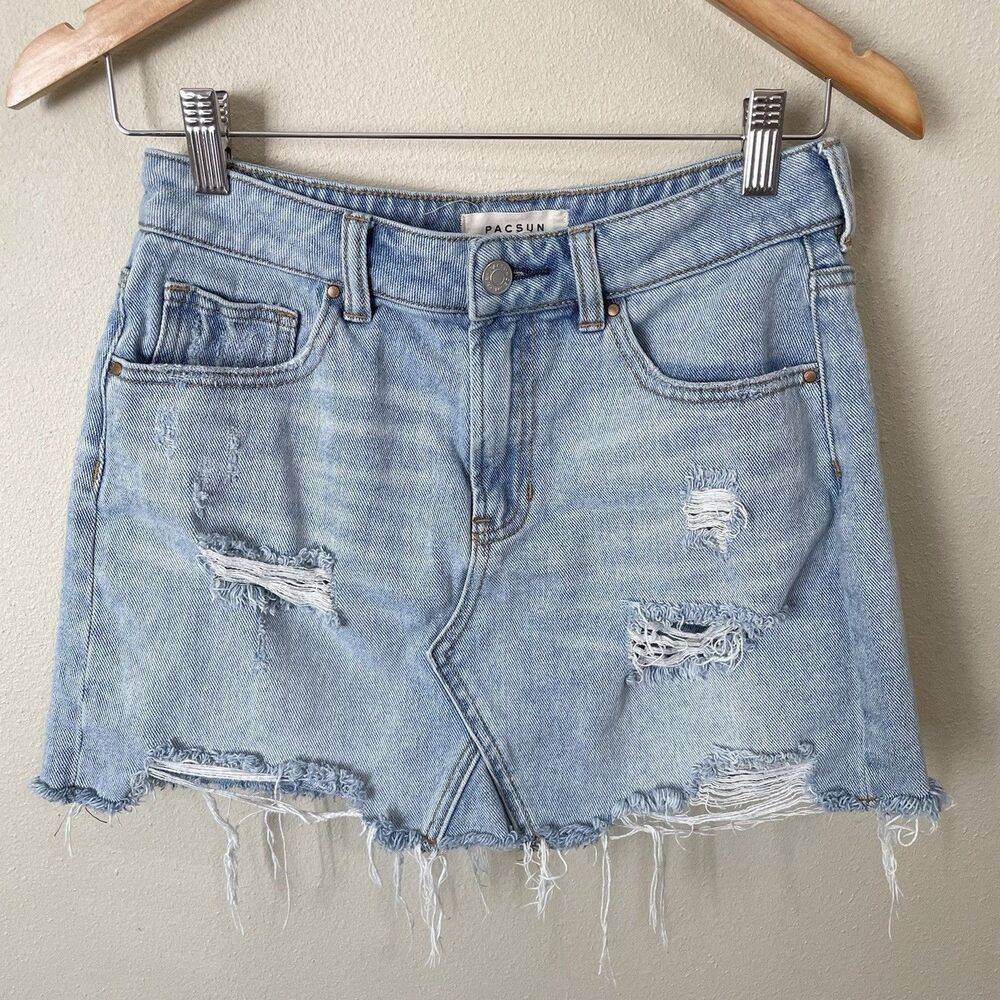 PacSun Distressed Denim Mini Skirt Womens Size 26 Light Wash Raw Hem Jean Skirt